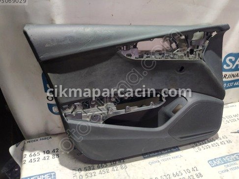 Audi A4 Kapı Döşemesi çıkma parça