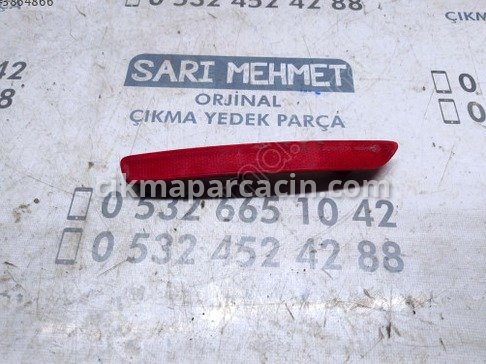 BMW 3 Serisi Tampon Reflektörü çıkma parça