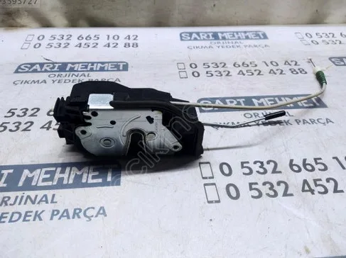 BMW 3 Serisi Kapı Kilidi çıkma parça - SARI MEHMET OTO YEDEK PARÇA Konya