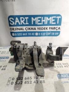 ÇIKMA FİAT FİORİNO NEMO DEBRİYAJ FREN GAZ PEDALI 3803100031 – Konya Çıkma Parça OEM 3803100031