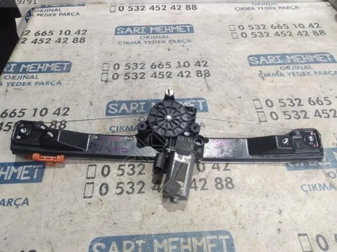 Fiat Punto Ön Cam Izgarası çıkma parça - SARI MEHMET OTO YEDEK PARÇA Konya