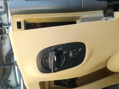 Ford Tourneo Connect Far Anahtarı çıkma parça - SARI MEHMET OTO YEDEK PARÇA Konya