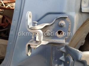 ÇIKMA FORD CONNECT SAĞ ÖN KAPI MENTEŞESİ ALT – Konya Çıkma Parça