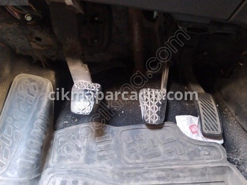 Ford Tourneo Courier Pedal çıkma parça