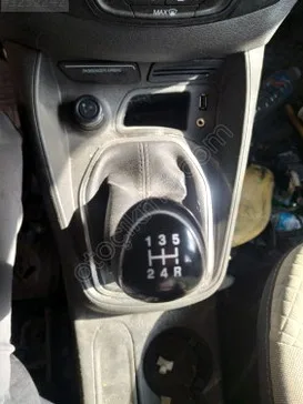 Ford Tourneo Courier Orta Konsol çıkma parça - SARI MEHMET OTO YEDEK PARÇA Konya