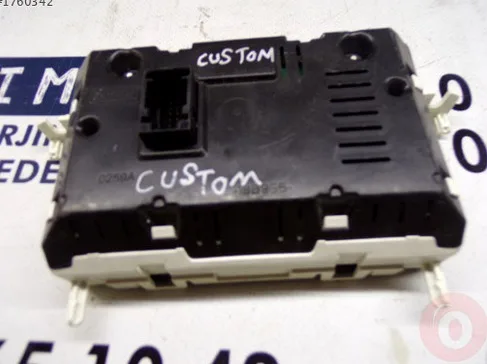Ford Transit Custom Ekran çıkma parça