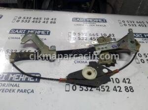 ÇIKMA FORD FİESTA SAĞ ÖN CAM KRİKOSU K-593 – Konya Çıkma Parça