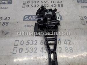 ÇIKMA FORD TRANSİT CUSTOM SOL ÖN DIŞ KAPI KOLU BRAKETİ – Konya Çıkma Parça | OEM BK21-V224A37-AD