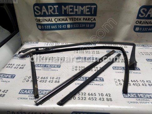 Mercedes-Benz C Serisi Kapı Fitili çıkma parça