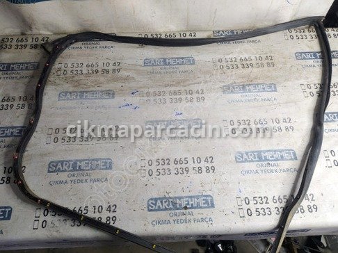Mercedes-Benz C Serisi Kapı Fitili çıkma parça