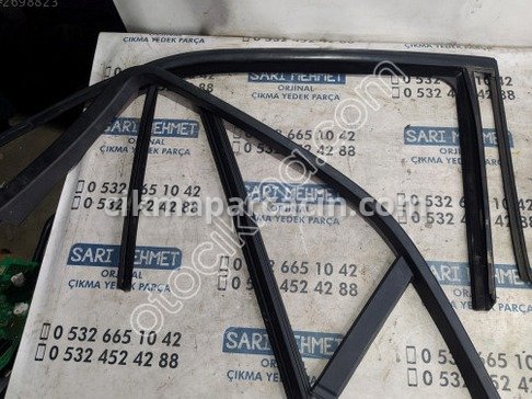 Mercedes-Benz E Serisi Kapı Fitili çıkma parça