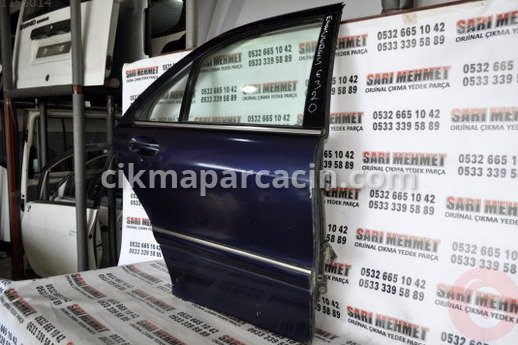 Mercedes-Benz 190 Sağ Arka Kapı çıkma parça