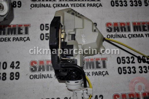Mercedes-Benz E Serisi Kapı Kilidi çıkma parça