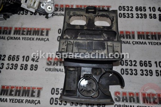 Mercedes-Benz Sprinter Küllük çıkma parça