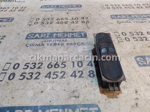 Mercedes-Benz Vito Cam Krikosu çıkma parça
