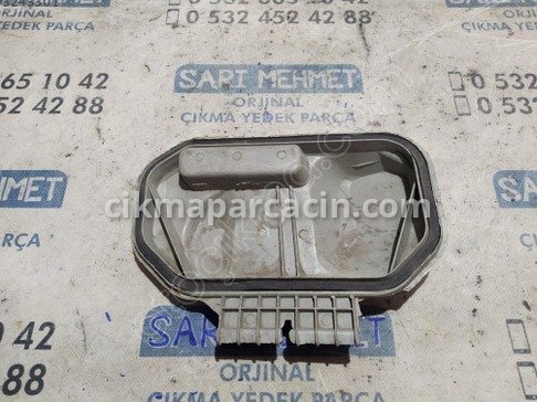 Mercedes-Benz 190 Far Yıkama Kapağı çıkma parça