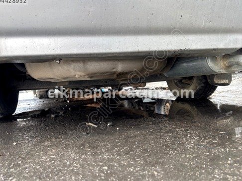 Nissan Primera Arka Dingil çıkma parça