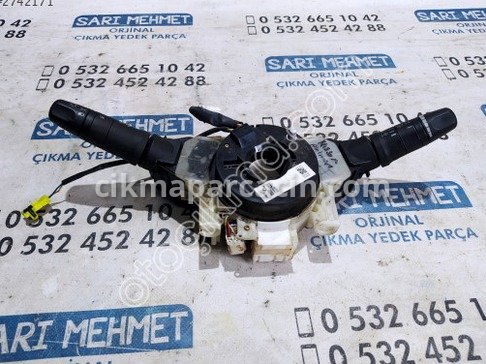 Nissan Primera Sinyal Kolu çıkma parça