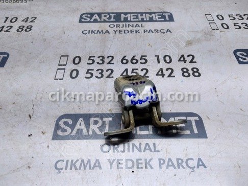 Nissan Primera Kapı Menteşesi çıkma parça