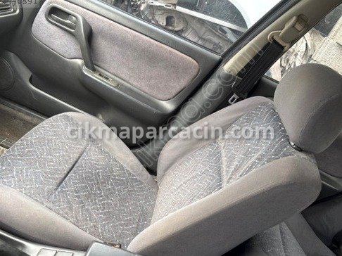 Nissan Primera Yolcu Koltuğu çıkma parça