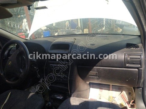 Opel Astra Göğüs çıkma parça