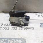 Opel Astra Kapı Kilidi çıkma parça - SARI MEHMET OTO YEDEK PARÇA Konya