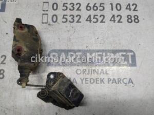 ÇIKMA OPEL VECTRA A HB BAGAJ KAPAĞI DIŞ KAPI KOLU – Konya Çıkma Parça