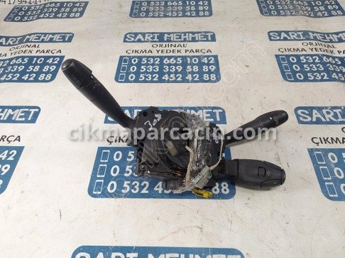 Peugeot 308 Sinyal Kolu çıkma parça