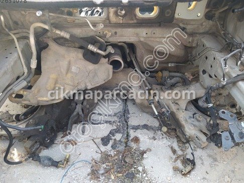 Peugeot 407 Travers çıkma parça