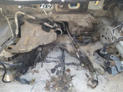 Peugeot 407 Travers çıkma parça - SARI MEHMET OTO YEDEK PARÇA Konya