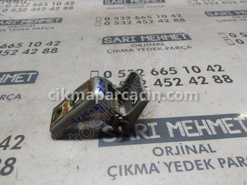 Peugeot 407 Kapı Menteşesi çıkma parça