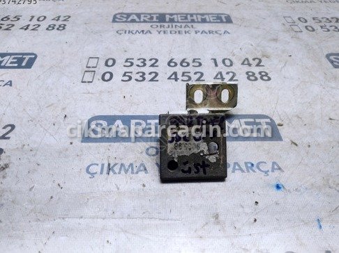 Peugeot Partner Kapı Menteşesi çıkma parça