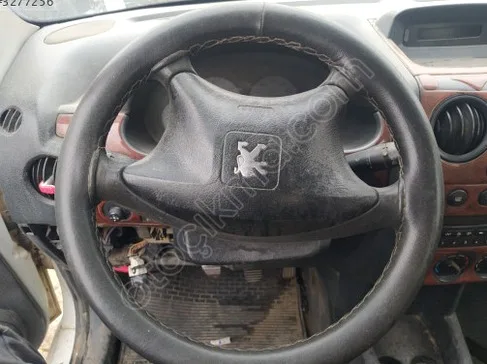 Peugeot Partner Direksiyon Simidi çıkma parça - SARI MEHMET OTO YEDEK PARÇA Konya