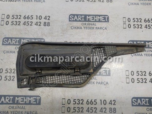 Renault R19 Ön Cam Izgarası çıkma parça