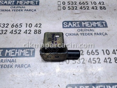 Renault Clio Kapı Menteşesi çıkma parça