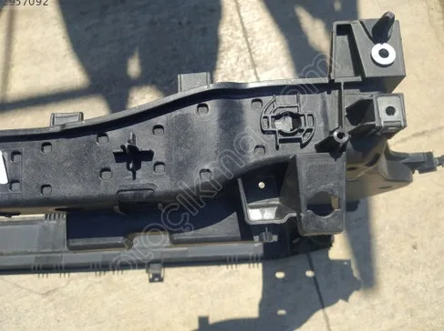Renault Clio Ön Panel çıkma parça - SARI MEHMET OTO YEDEK PARÇA Konya