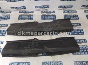 ÇIKMA RENAULT FLUENCE ARKA PANEL ÜST PLASTİĞİ – Konya Çıkma Parça