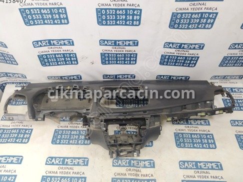 Renault Fluence Göğüs çıkma parça