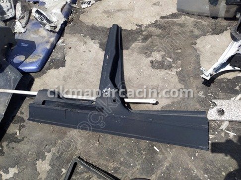 Renault Kangoo Marşpiyel Sacı çıkma parça