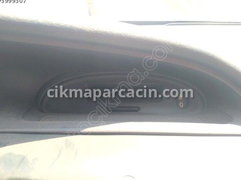 Renault Megane Bilgi Ekranı çıkma parça