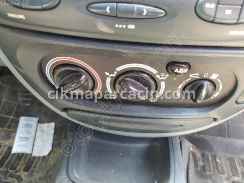 Renault Megane Klima Kontrol Paneli çıkma parça