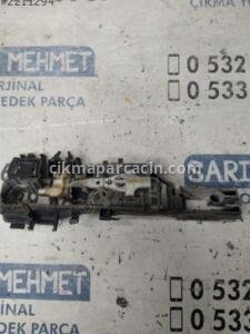ÇIKMA RENAULT MEGANE 2 SOL ARKA KAPI DIŞ AÇMA KOLU BRAKETİ – Konya Çıkma Parça OEM 8200028464