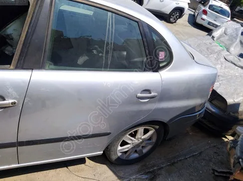 Seat Cordoba Sol Arka Kapı çıkma parça