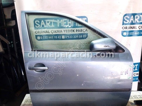 Skoda Octavia Sağ Ön Kapı çıkma parça