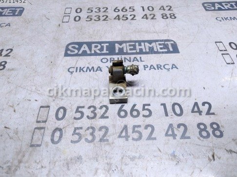 Skoda Octavia Kapı Menteşesi çıkma parça