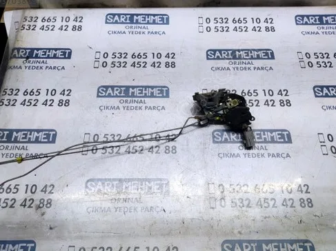 Toyota Corolla Kapı Kilidi çıkma parça - SARI MEHMET OTO YEDEK PARÇA Konya