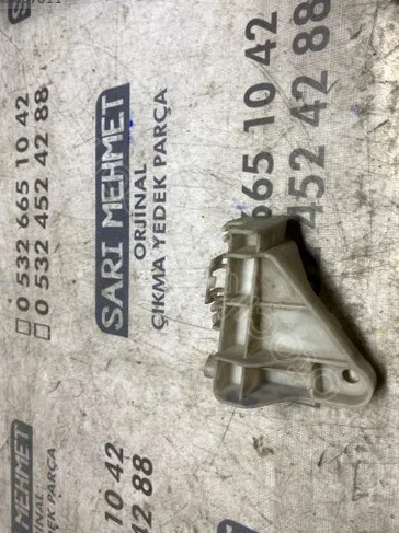 Toyota Corolla Tampon Braketi çıkma parça - SARI MEHMET OTO YEDEK PARÇA Konya