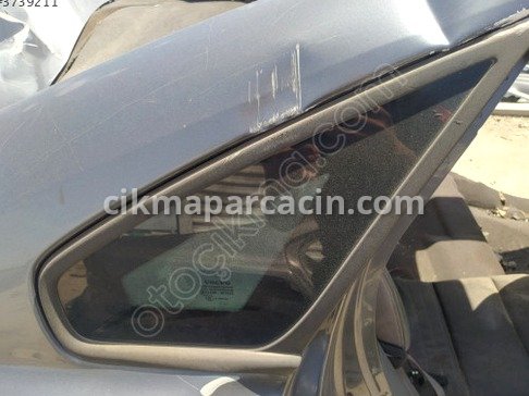 Volvo S40 Kelebek Camı çıkma parça