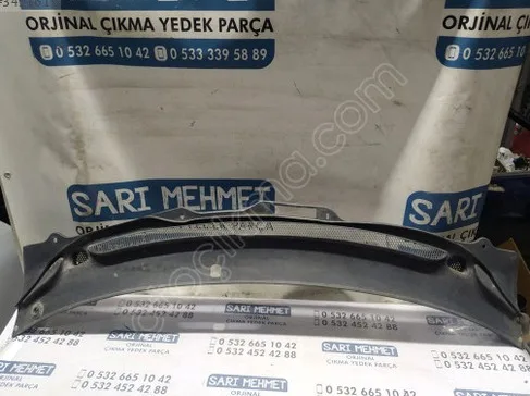 Volvo S60 Ön Cam Izgarası çıkma parça - SARI MEHMET OTO YEDEK PARÇA Konya