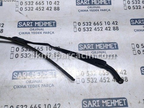 Volvo V70 Silecek Kolu çıkma parça